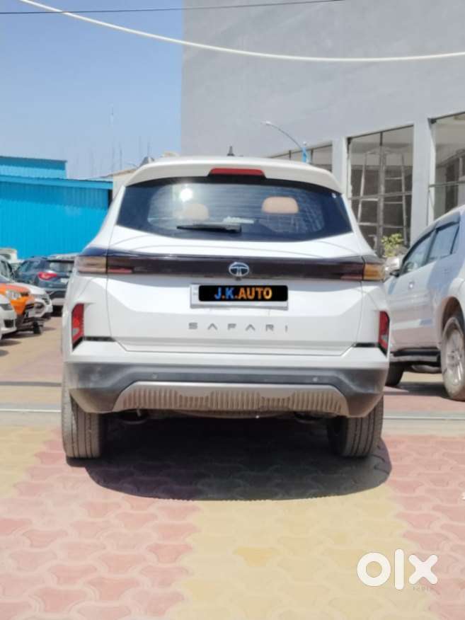 Tata Safari Adventure X Plus 7 Str At, 2025, Diesel