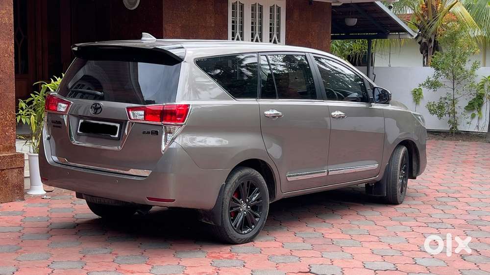 Toyota Innova Crysta 2017
