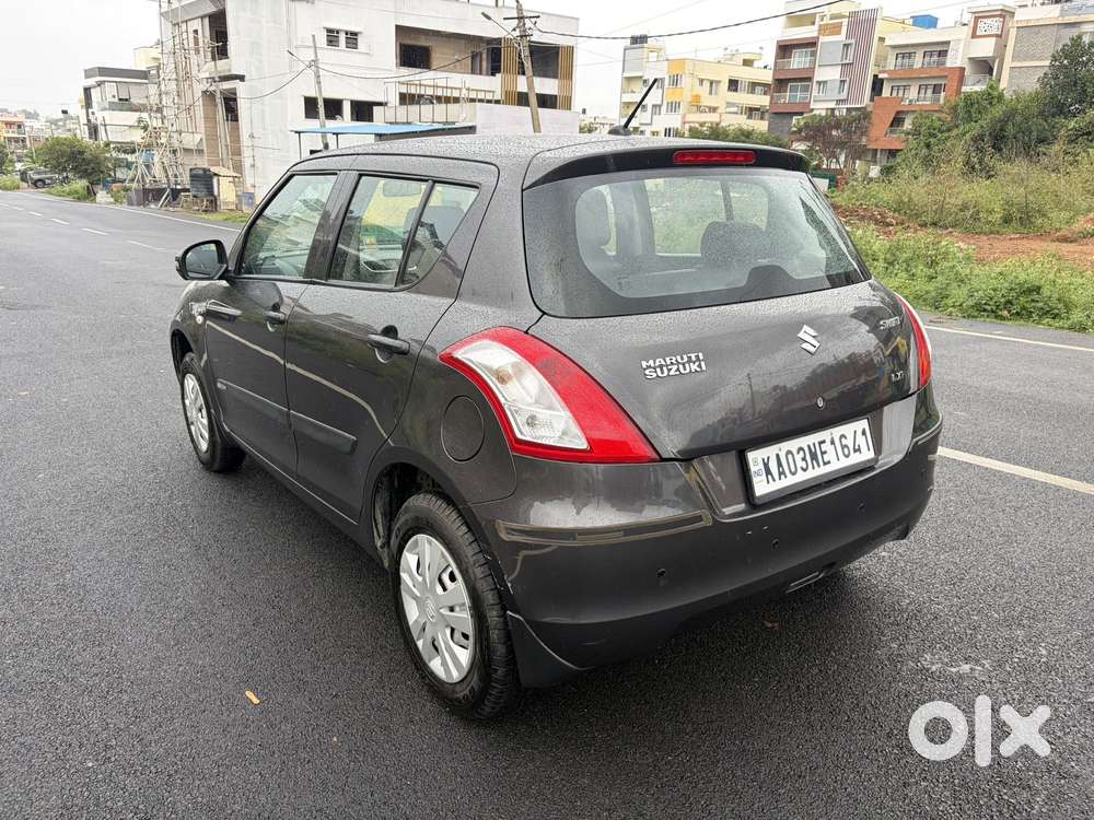 Maruti Suzuki Swift 1.2 Lxi (o), 2015, Petrol