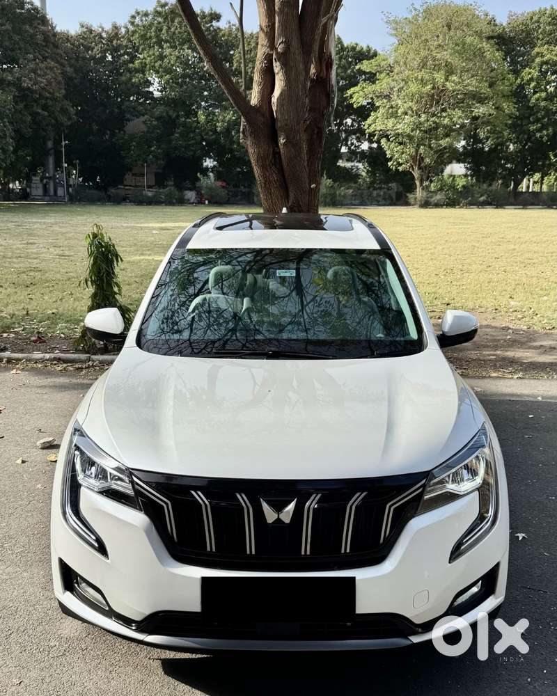 Mahindra Xuv700 2.2 Ax 7 Diesel At Str, 2025, Diesel