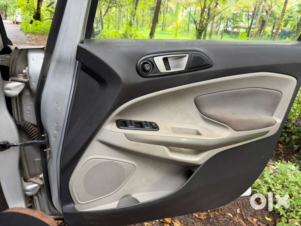 Ford Ecosport Petrol Ambiente 2014