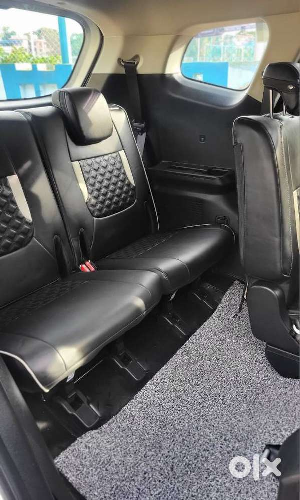 Kia Carens Clavis, 2025, Petrol