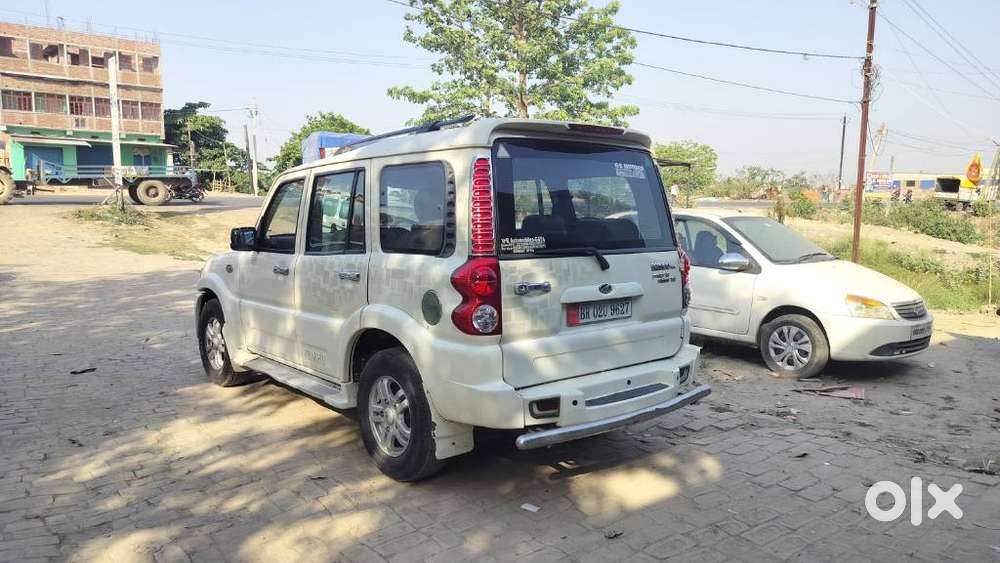 Mahindra Scorpio 2009-2014 Vlx 2wd Abs At Bsiii, 2013, Diesel