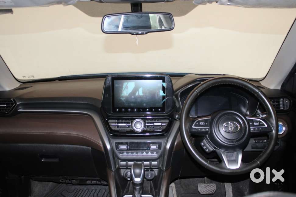 Toyota Urban Cruiser Hyryder 1.5 V Hybrid, 2023, Petrol