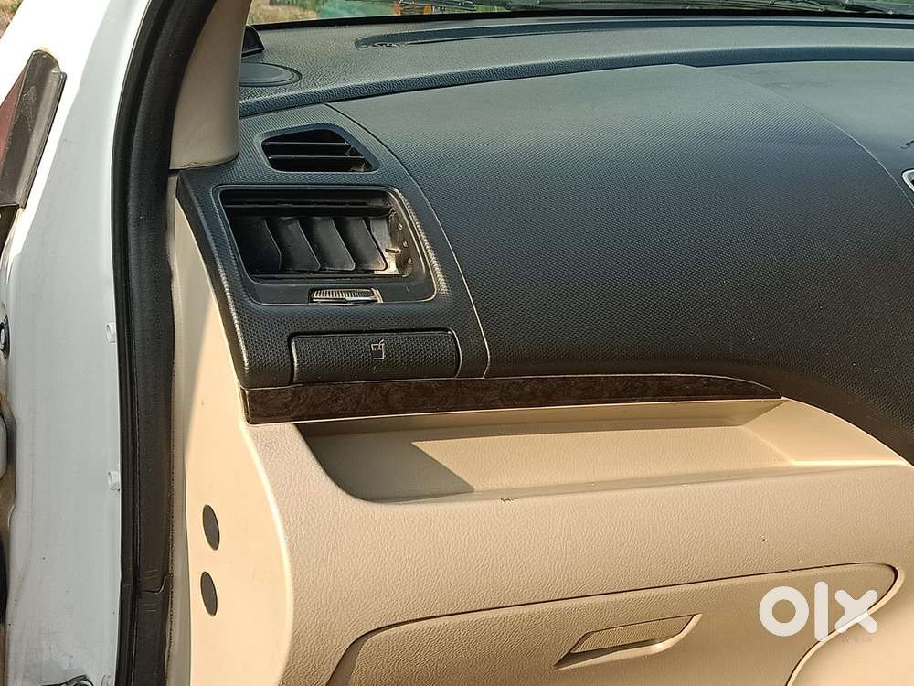 Maruti Suzuki Ertiga Vxi Abs, 2014, Petrol