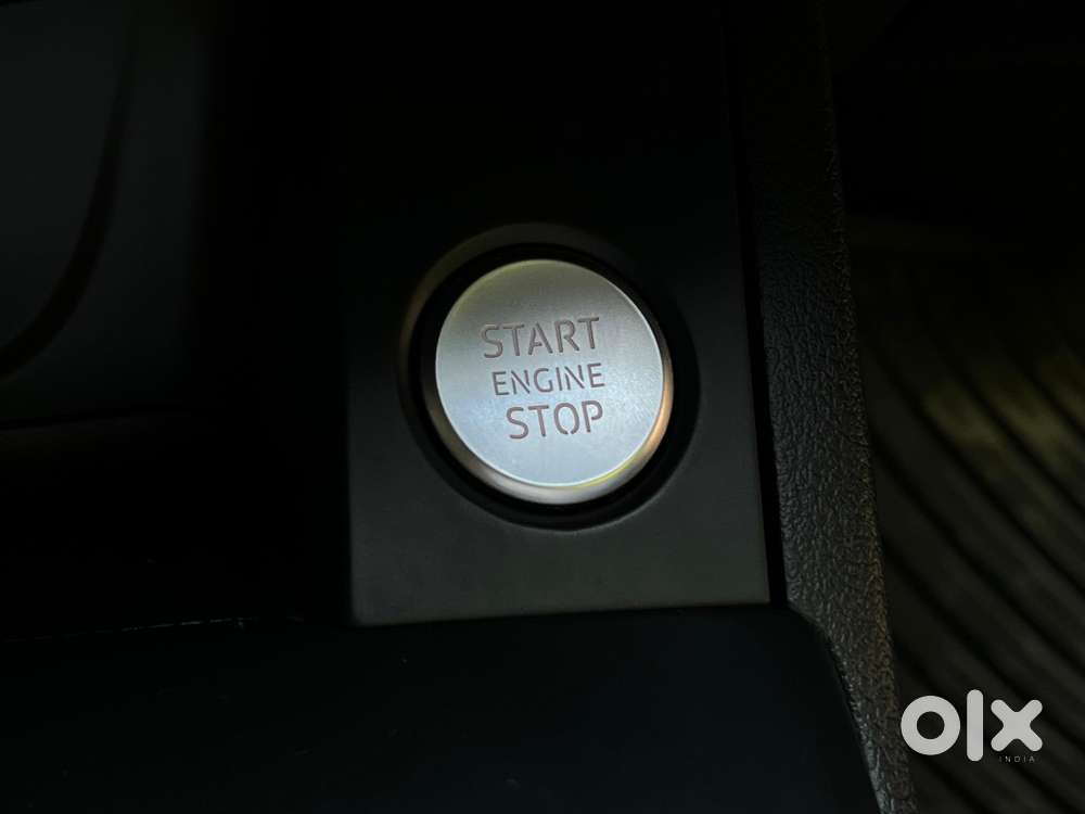 Audi A4 2.0 Premium 40 Tfsi, 2025, Petrol