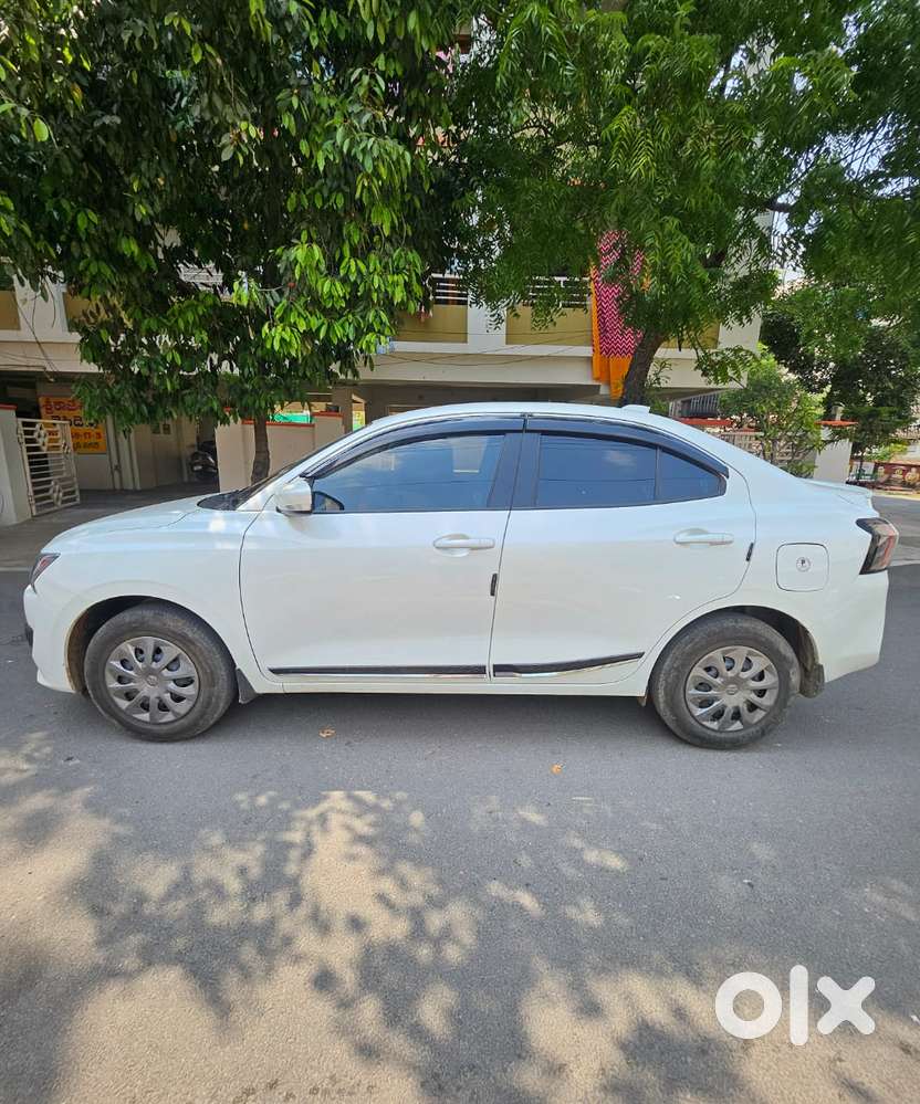 Maruti Suzuki Dzire Vxi Ags, 2025, Petrol