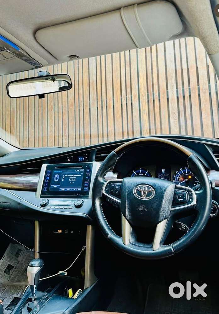 Toyota Innova Crysta 2.8z  Diesel Automatic  Vip Number - 1000