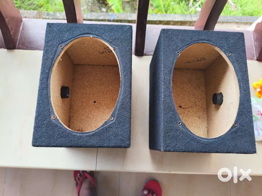 Car speaker box ovel shape