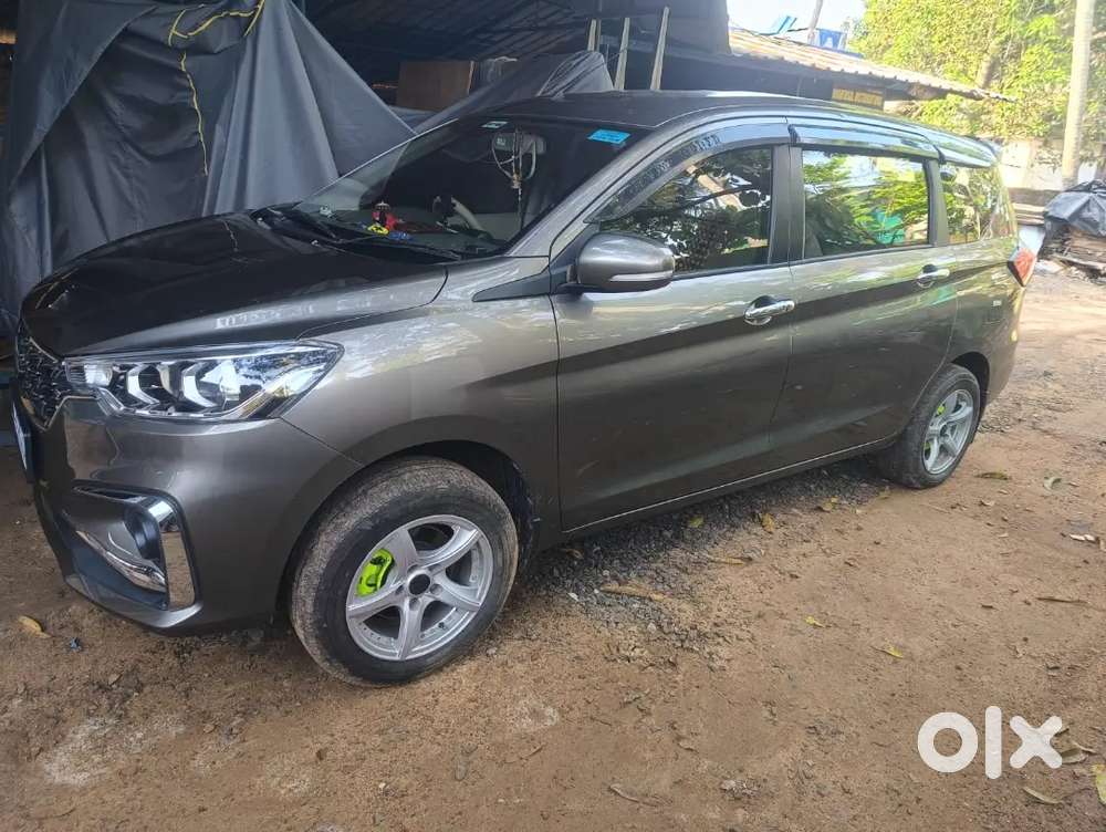 Maruti Suzuki Ertiga 2023 Petrol 20000 Km Driven Hybrid Engine