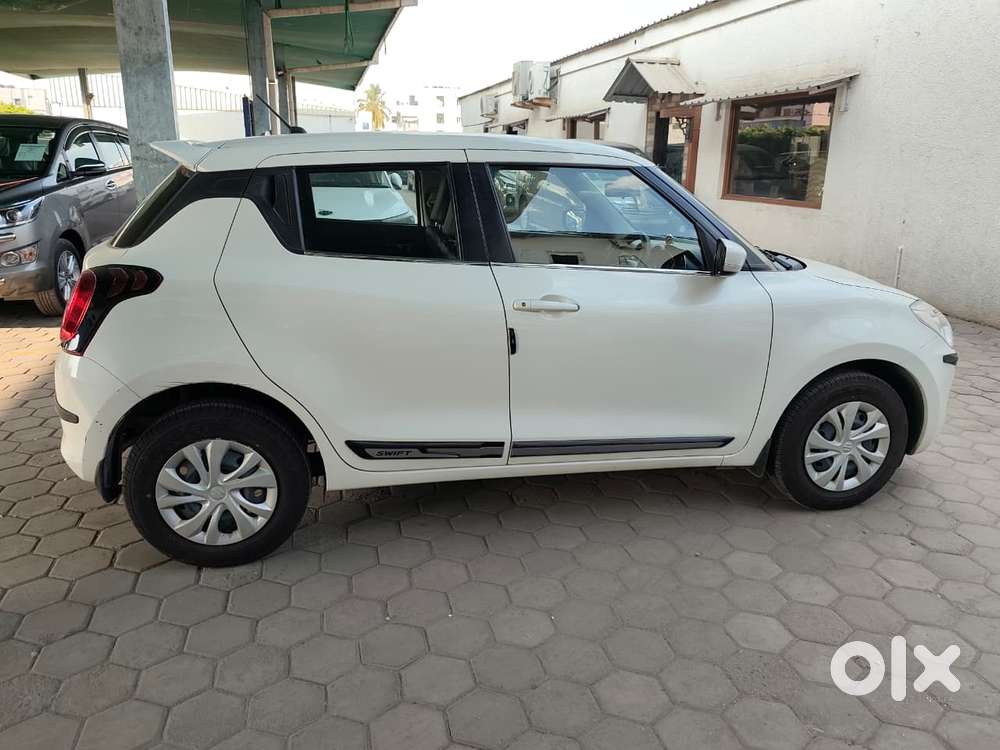 Maruti Suzuki Swift 1.2 Vxi (o), 2022, Petrol
