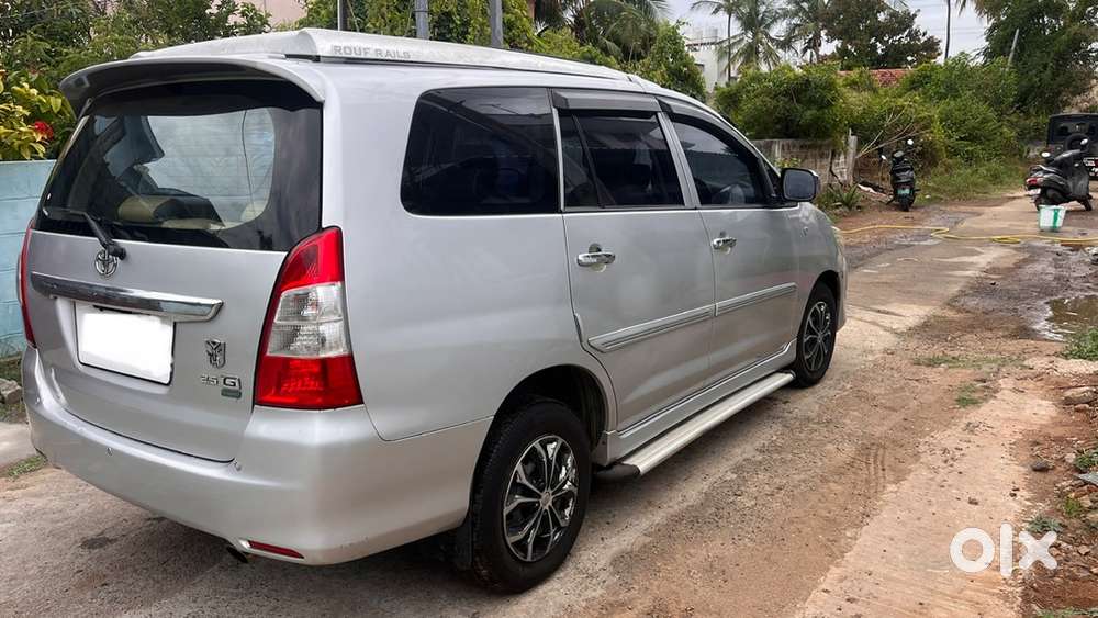 Toyota Innova Diesel 2012