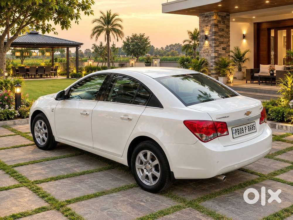 Cruze 1 Owner 48300 Kms Run Full Year Insurance All Brand New Tyres