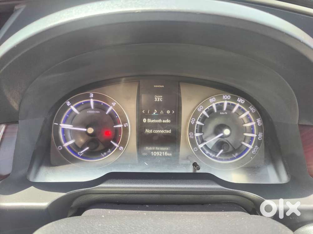 Toyota Innova Crysta 2.4 Vx Mt 8s, 2016, Diesel