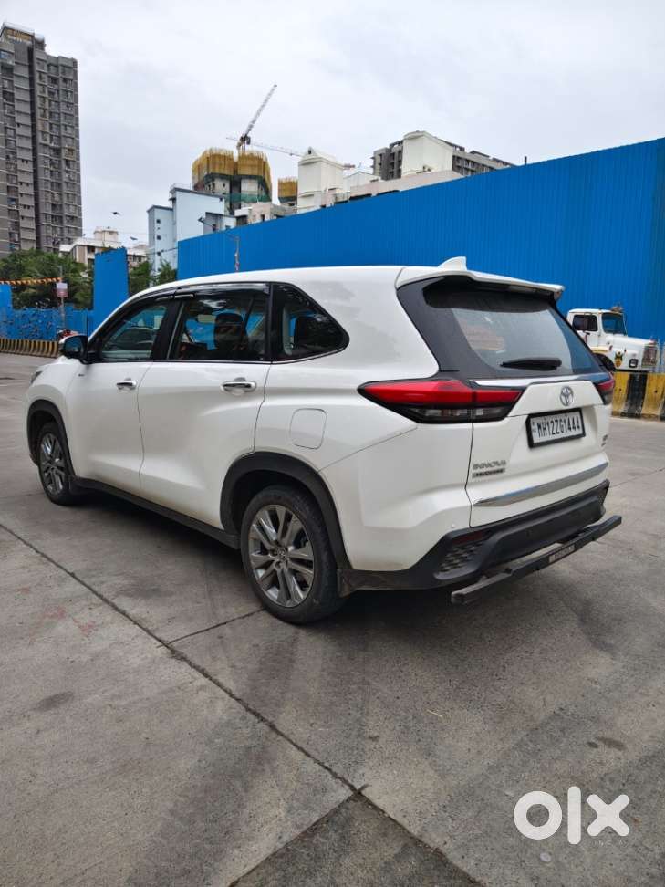 Toyota Innova Hycross 2.0 Zx Hybrid 7 Str, 2026, Petrol