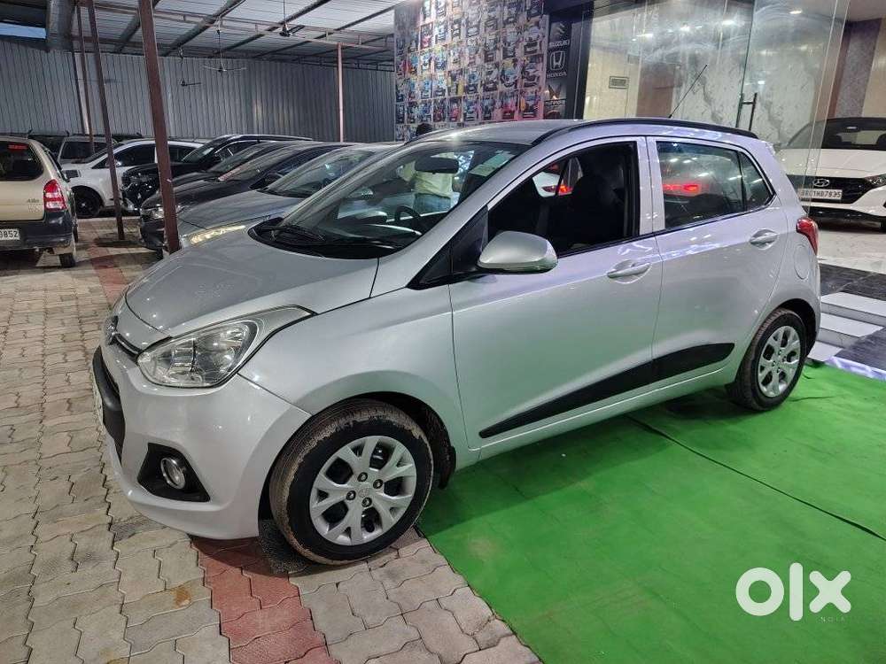 Hyundai Grand I10 Sportz, 2016, Petrol
