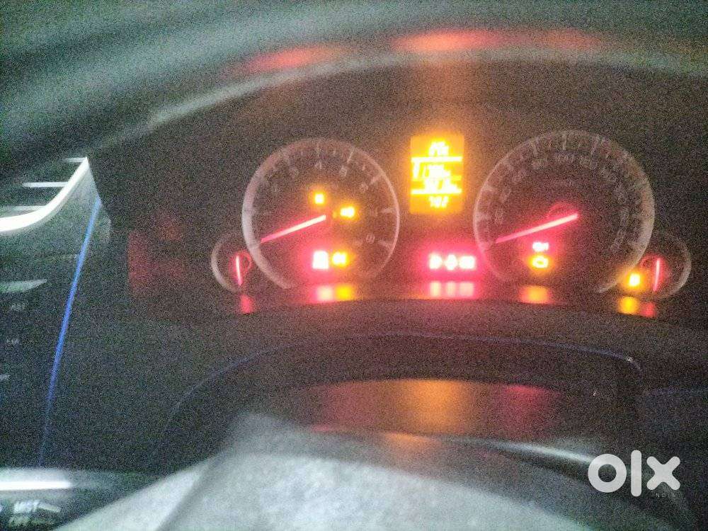 Maruti Suzuki Swift Vvt Zxi, 2016, Petrol