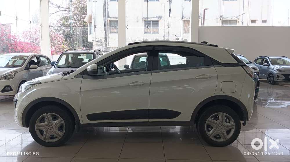 Tata Nexon 1.2 Revotron Xz, 2019, Petrol