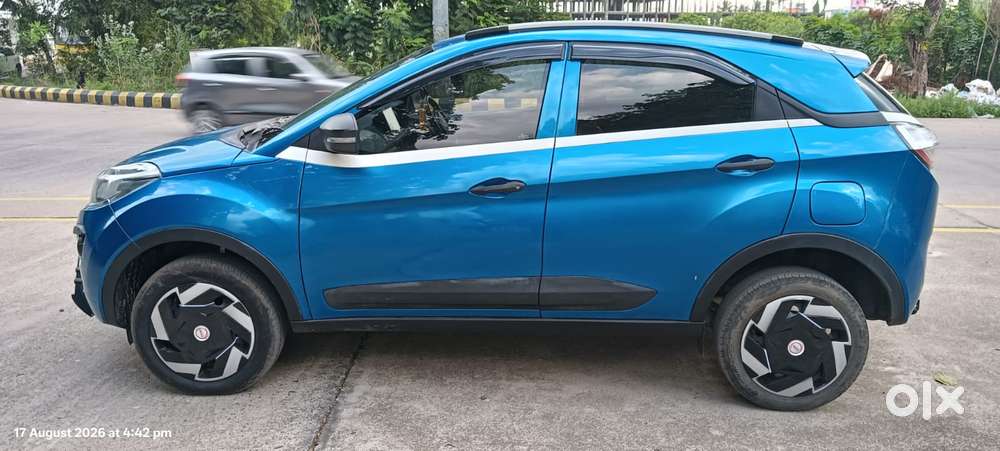 Tata Nexon, 2019, Petrol