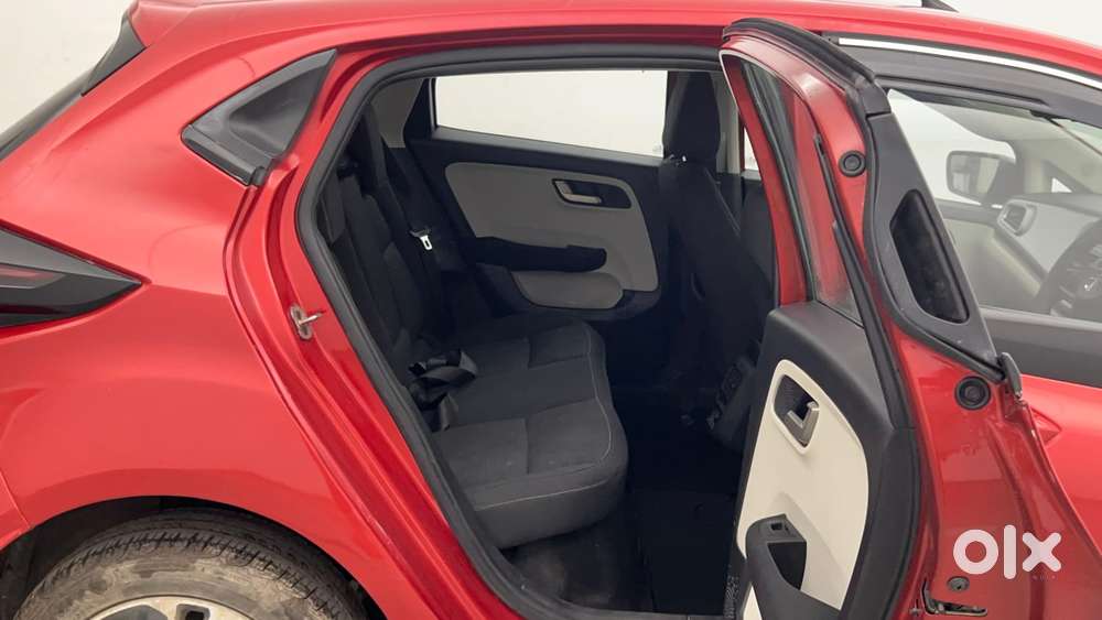 Tata Altroz Xz, 2023, Petrol