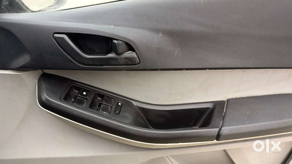 Tata Tiago 1.2 Revotron Xt, 2022, Petrol
