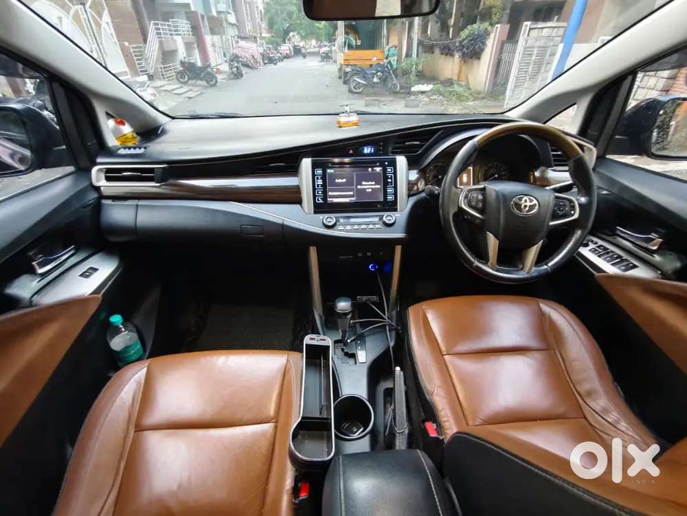 Toyota Innova Crysta 2016