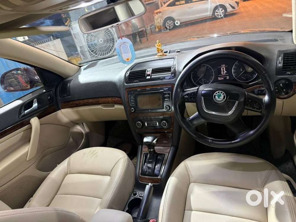 Skoda Laura 2.0 Ambition Tdi Cr At, 2014, Diesel