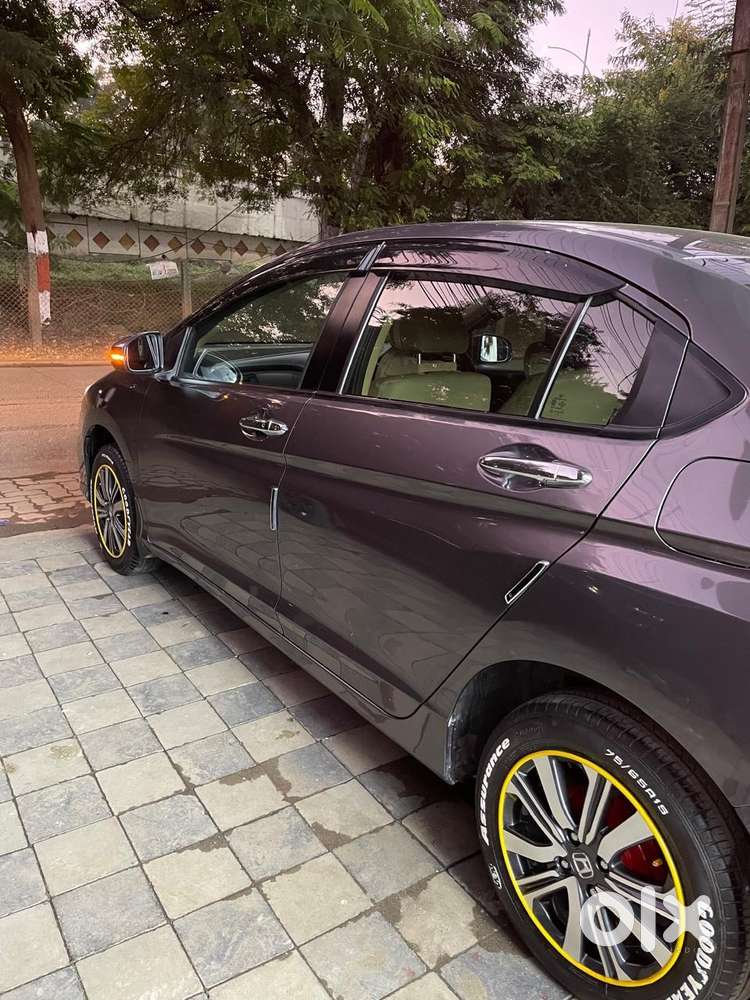 Honda City 2022 Petrol 26000 Km Driven