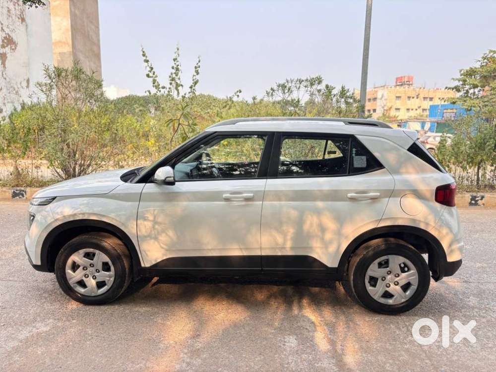 Hyundai Venue S 1.2 Petrol, 2021, Petrol
