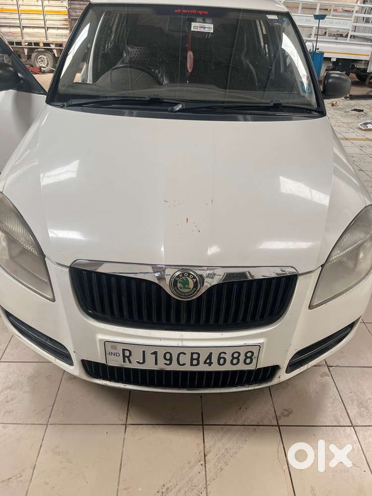 Skoda Fabia Petrol 120000 Km Driven