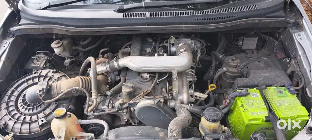 Toyota Innova 2.5 V 2014