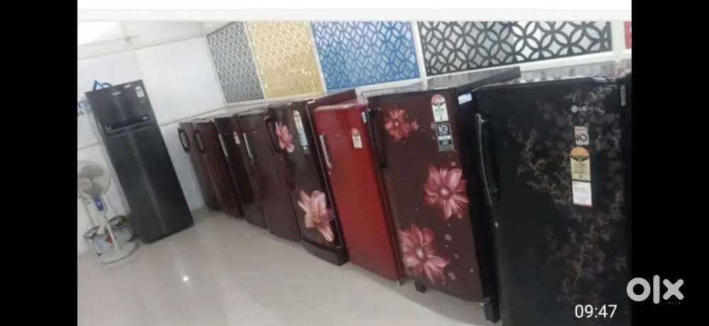 ALUVA ANDIKAMPANI BUS STOP (Near SP offic / Carmal hospital ) USED SHO