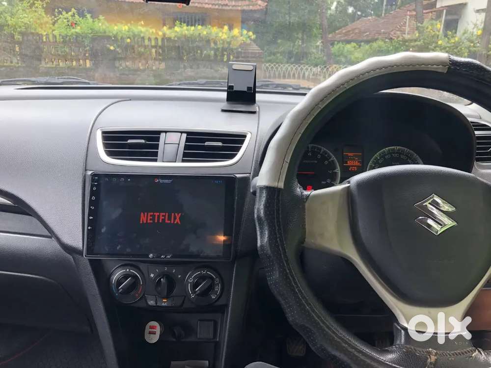Maruti Suzuki Swift Vxi 2017