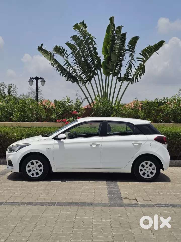 Hyundai Elite I20 [ ] 1.2 Magna Executive, 2018, Petrol
