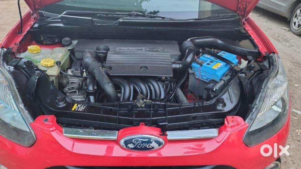 Ford Figo, 2010, Petrol