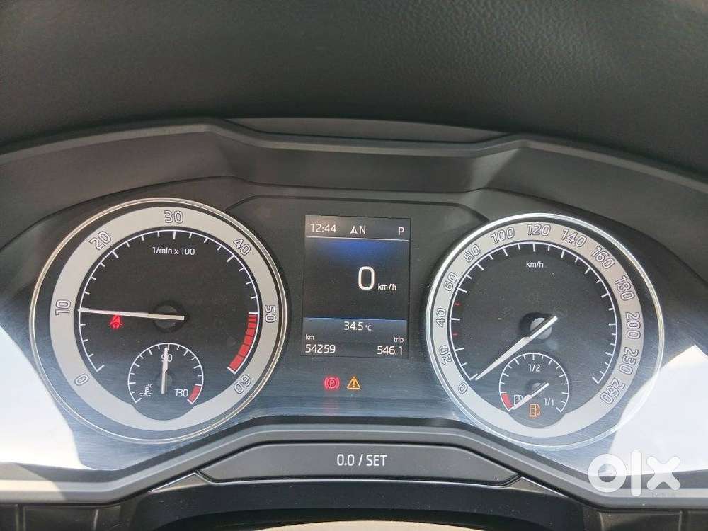 Skoda Superb L&k 2.0 Tdi At, 2018, Diesel