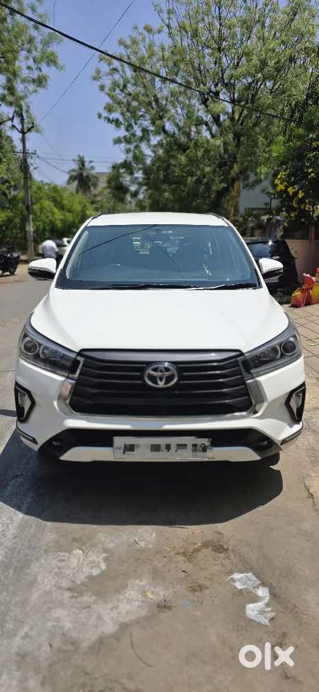Toyota Innova Crysta