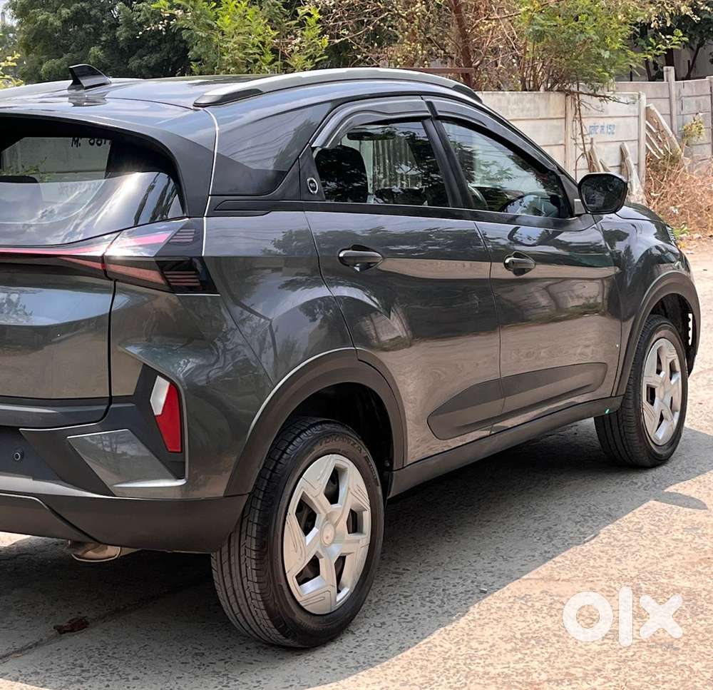 Tata Nexon Pure Plus (s) Petrol Amt, 2024, Petrol