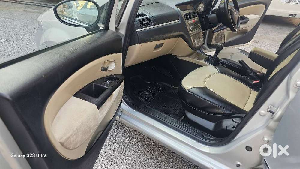 Fiat Linea 2007-2013 Emotion (diesel), 2010, Diesel