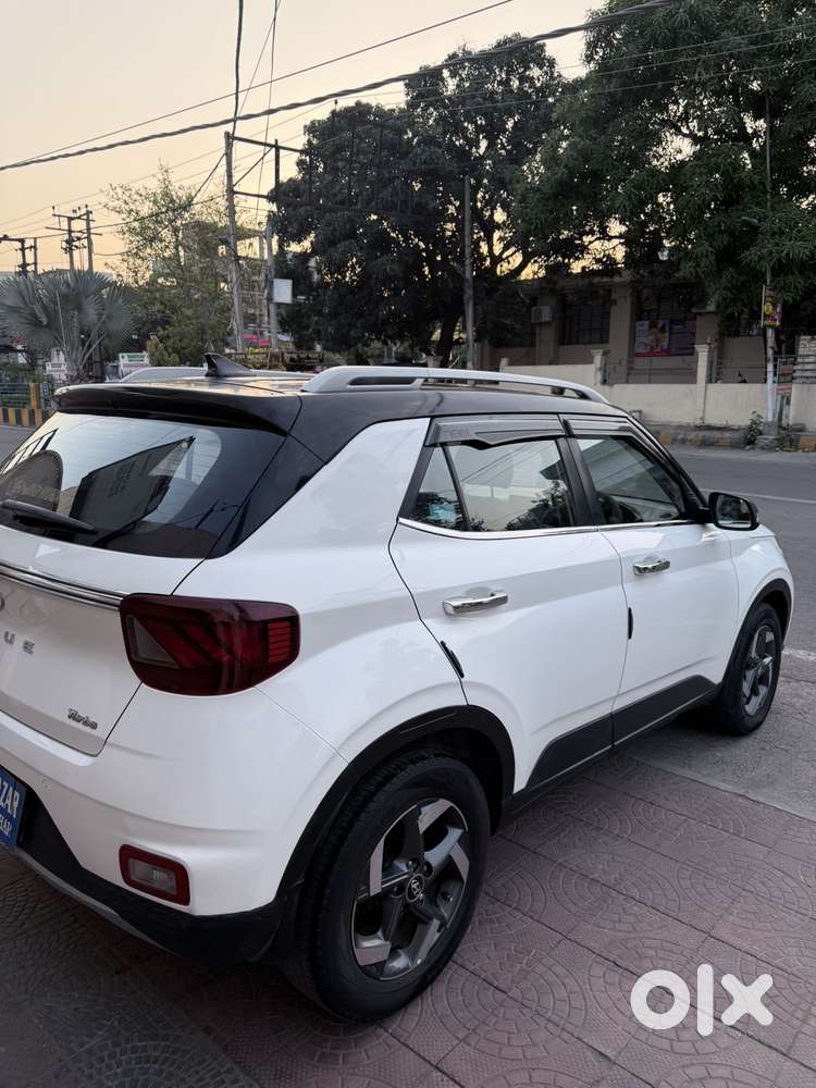 Hyundai Venue, 2019, Petrol