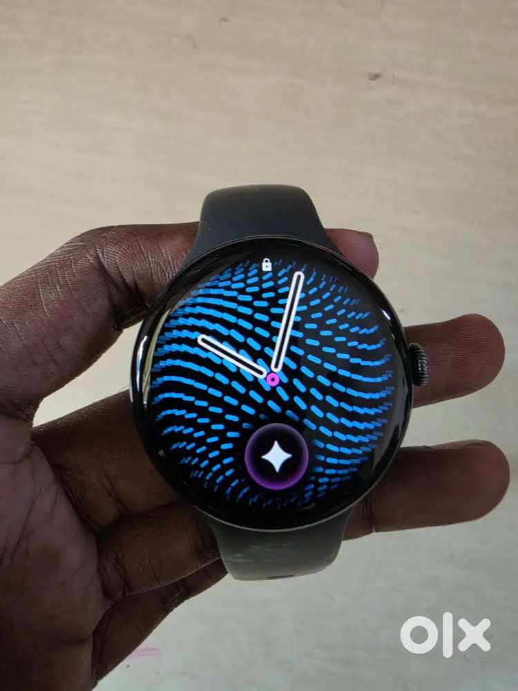 Google pixel watch 5 45mm obsidian black. 1.5 months old