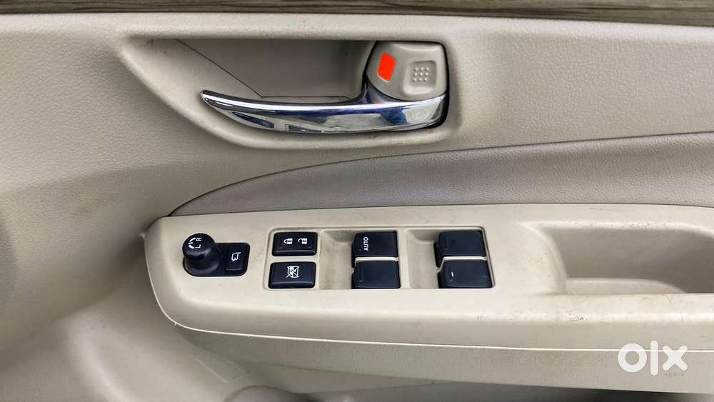 Maruti Suzuki Ciaz 1.5 Alpha Shvs Petrol, 2019, Petrol
