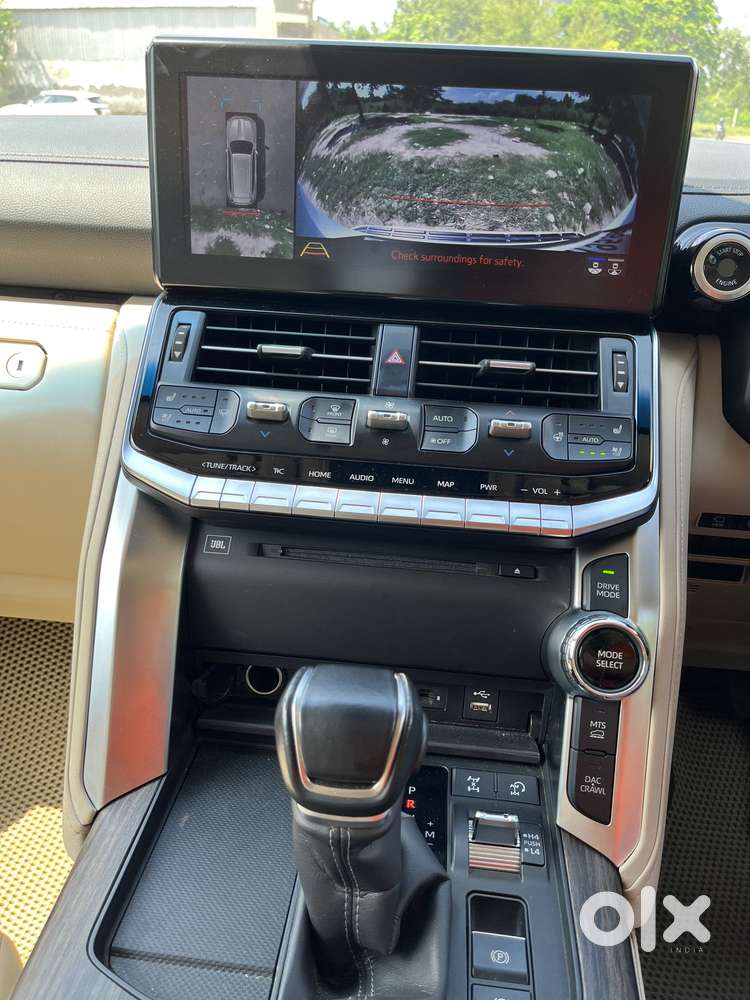 Toyota Land Cruiser Zx Petrol, 2024, Petrol