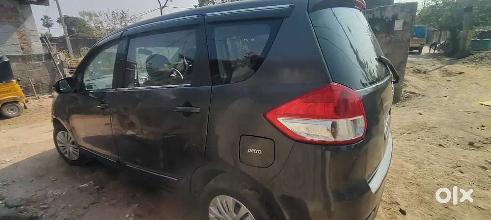 Maruti Suzuki Ertiga 2013 Petrol 88500 Km Driven