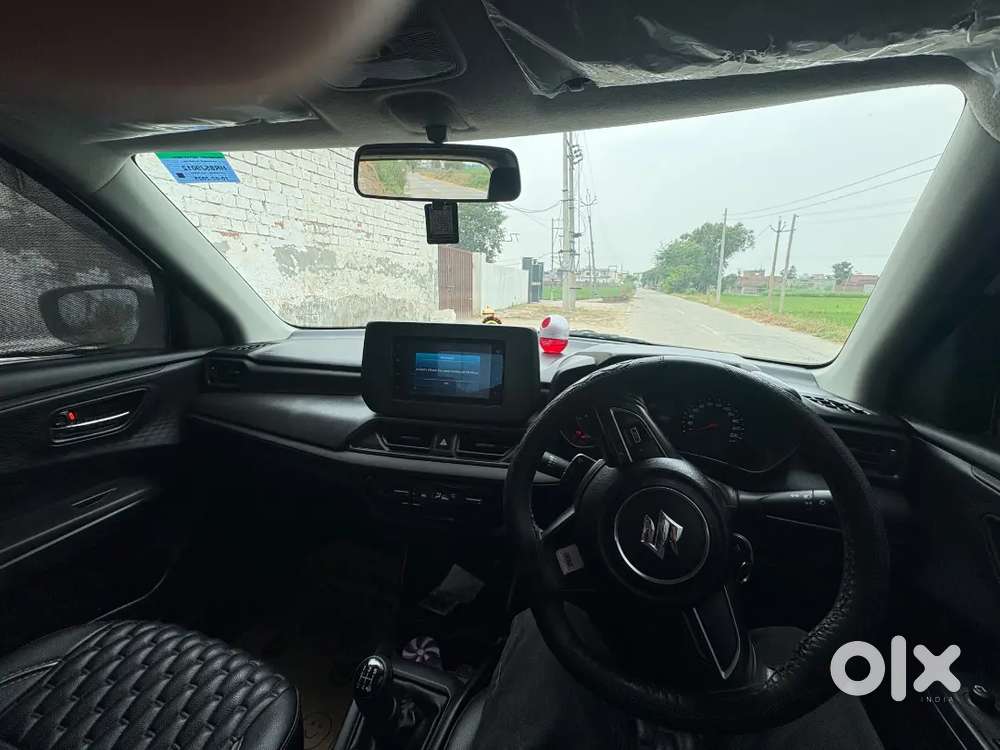 Maruti Suzuki Swift Vxi 2025