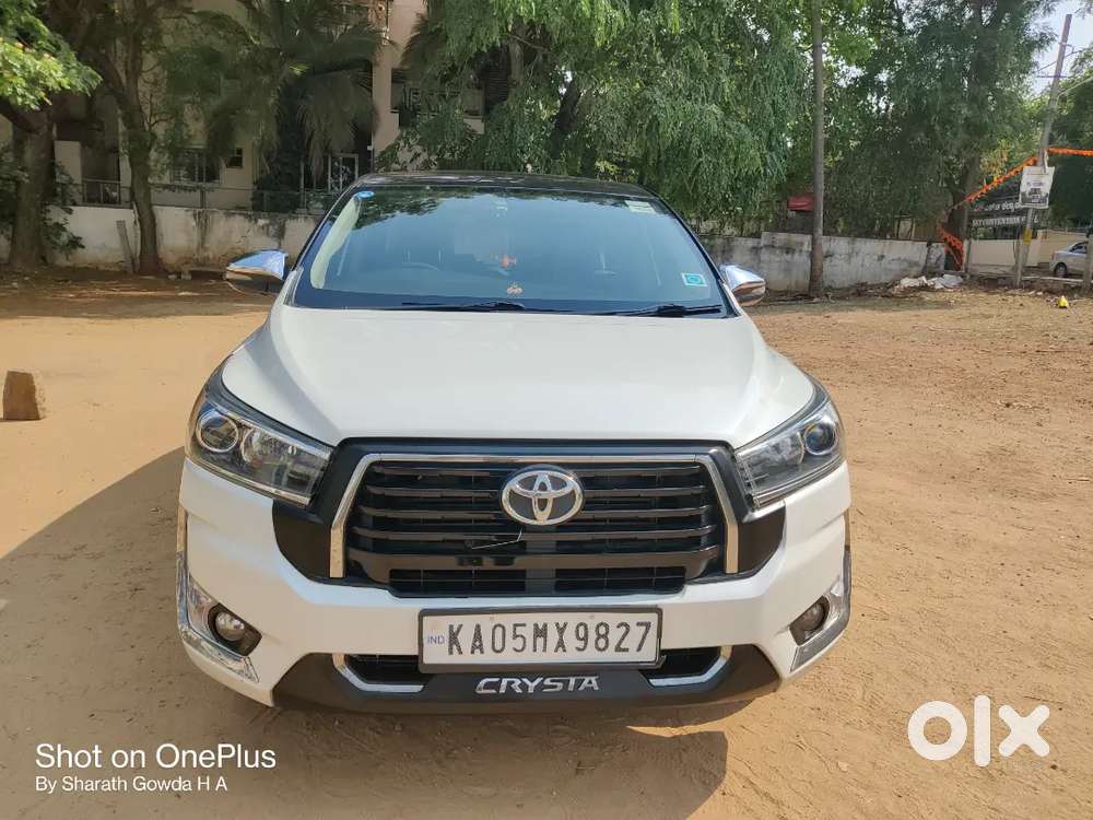 Toyota Innova Crysta 2018 Diesel 45000 Km Driven