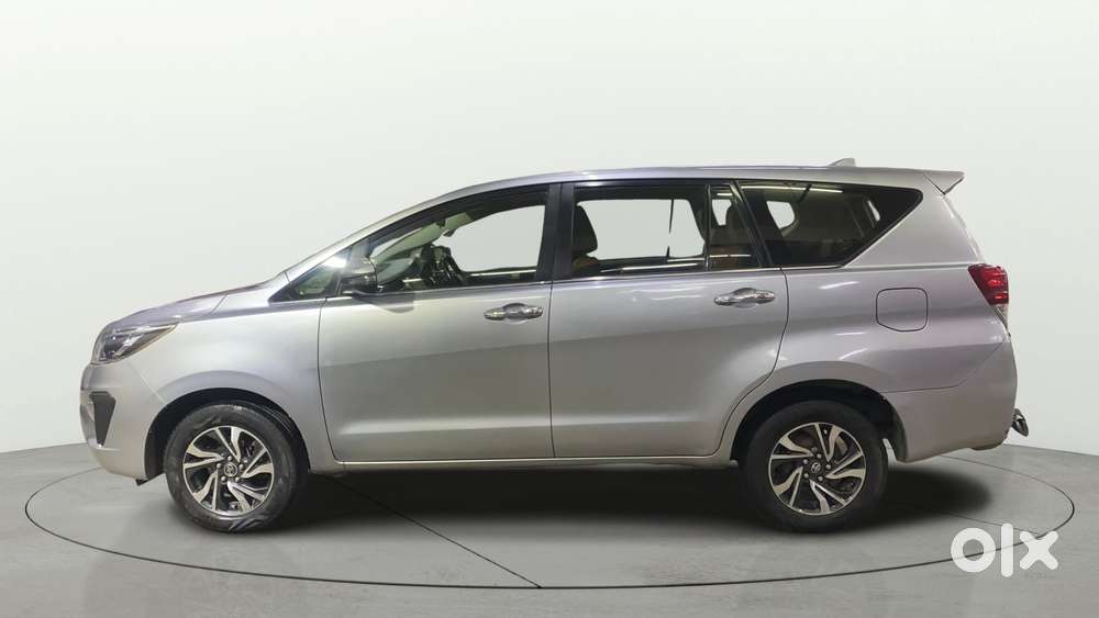 Toyota Innova Crysta [2020-ongoing] 2.4 Vx 8 Str, 2021, Diesel