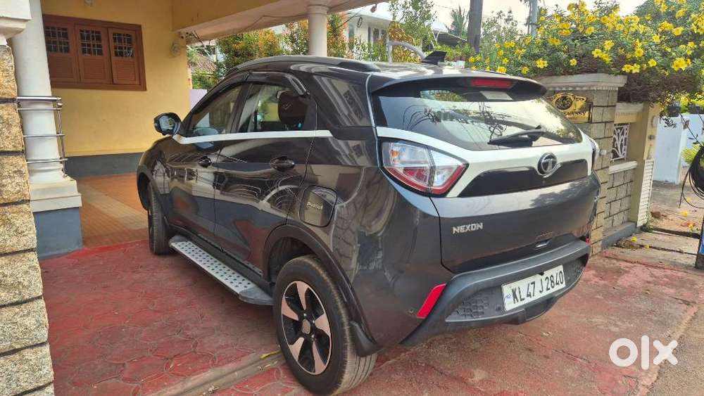 Tata Nexon Amt Xza Plus, 2019, Petrol