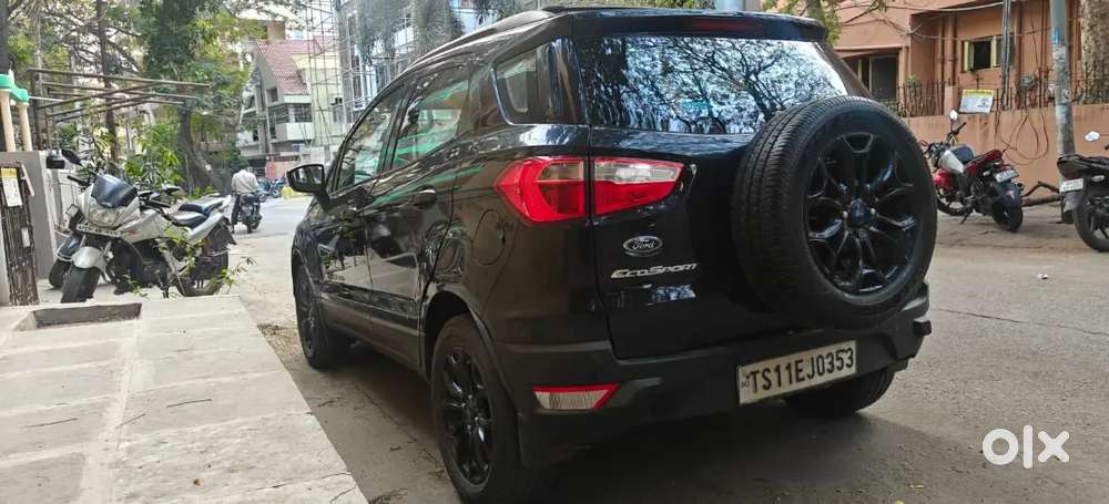 Ford Ecosport 1.5 Petrol Titanium At Bsiv Panter Black