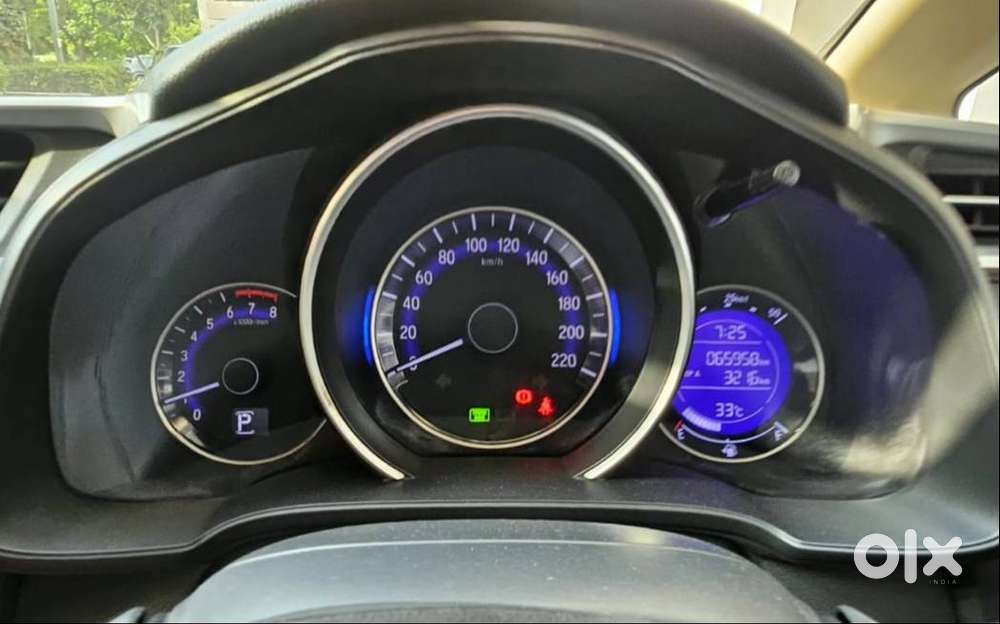 Honda Jazz 2022 Petrol Well Maintained